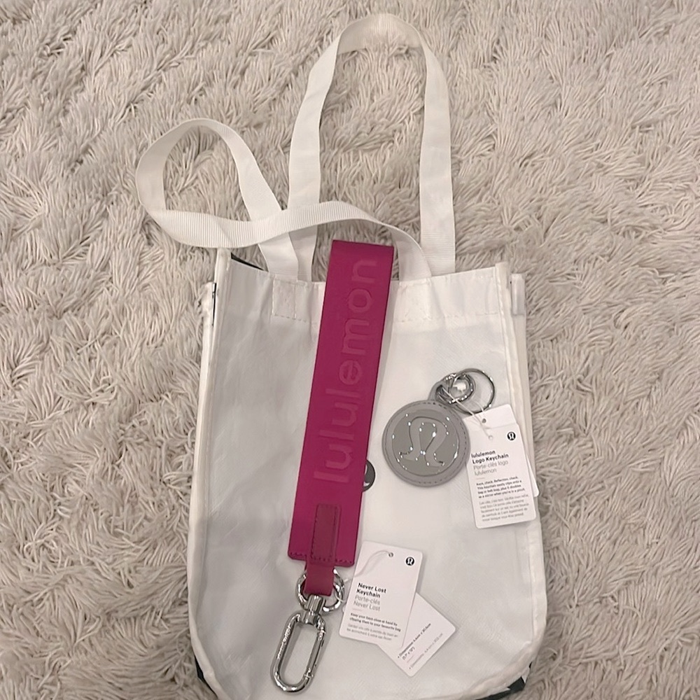 NWT Bundle - Lululemon Athletica Never Lost Keychain, Logo Keychain, Tote